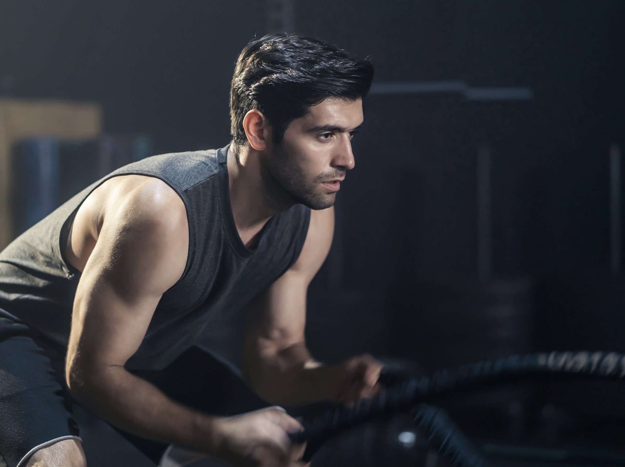 男性は30代後半からこのホルモンが徐々に減少