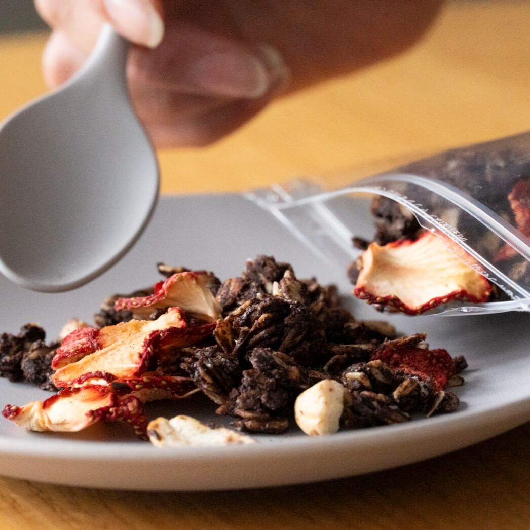 オアディスワンの苺×ショコラグラノーラ