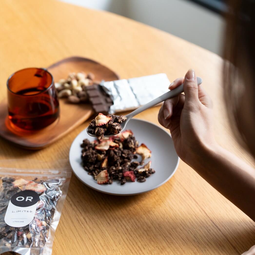 オアディスワンの苺×ショコラグラノーラ