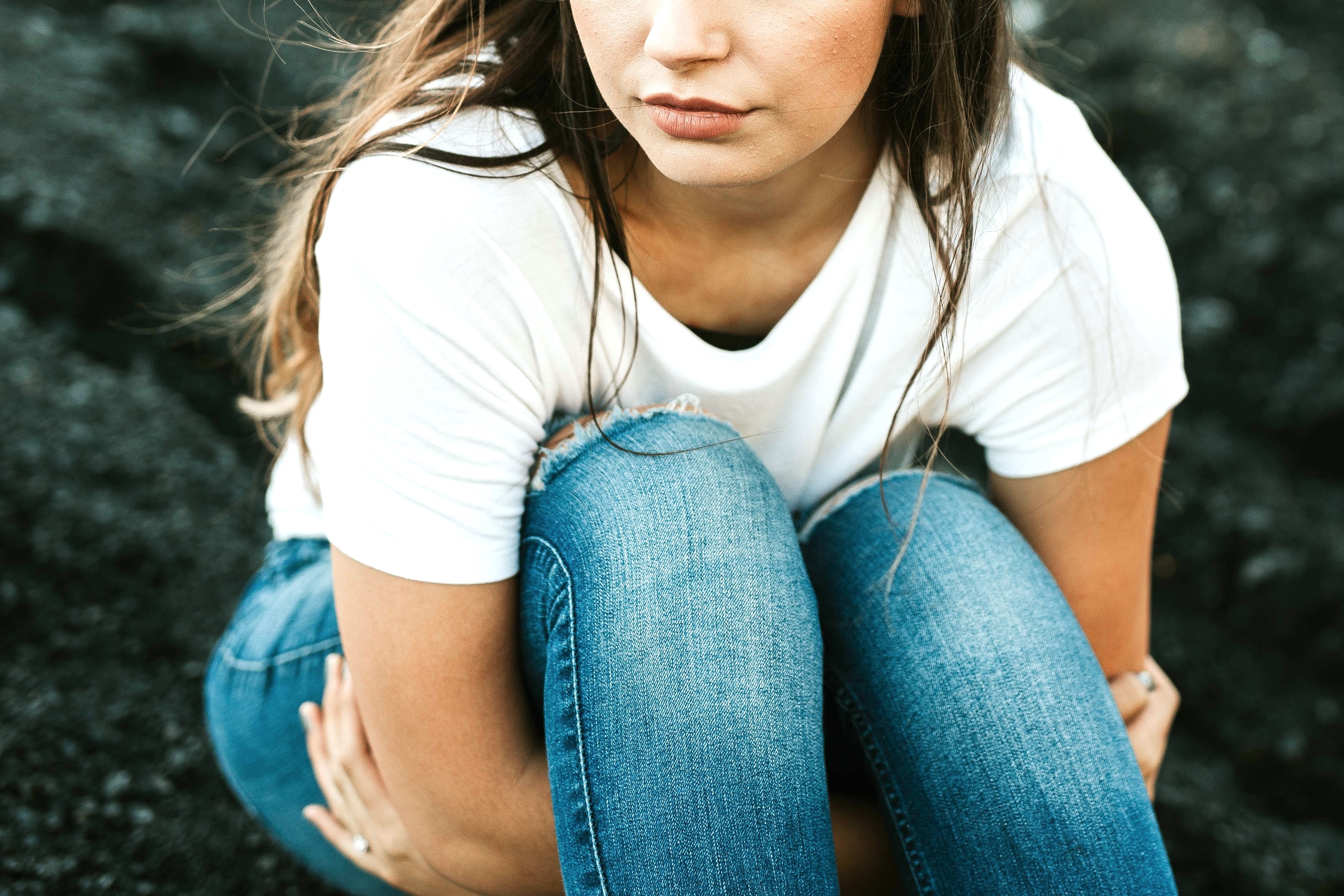 さいきん一気に体重が増えて更年期太りに悩む女性イメージ