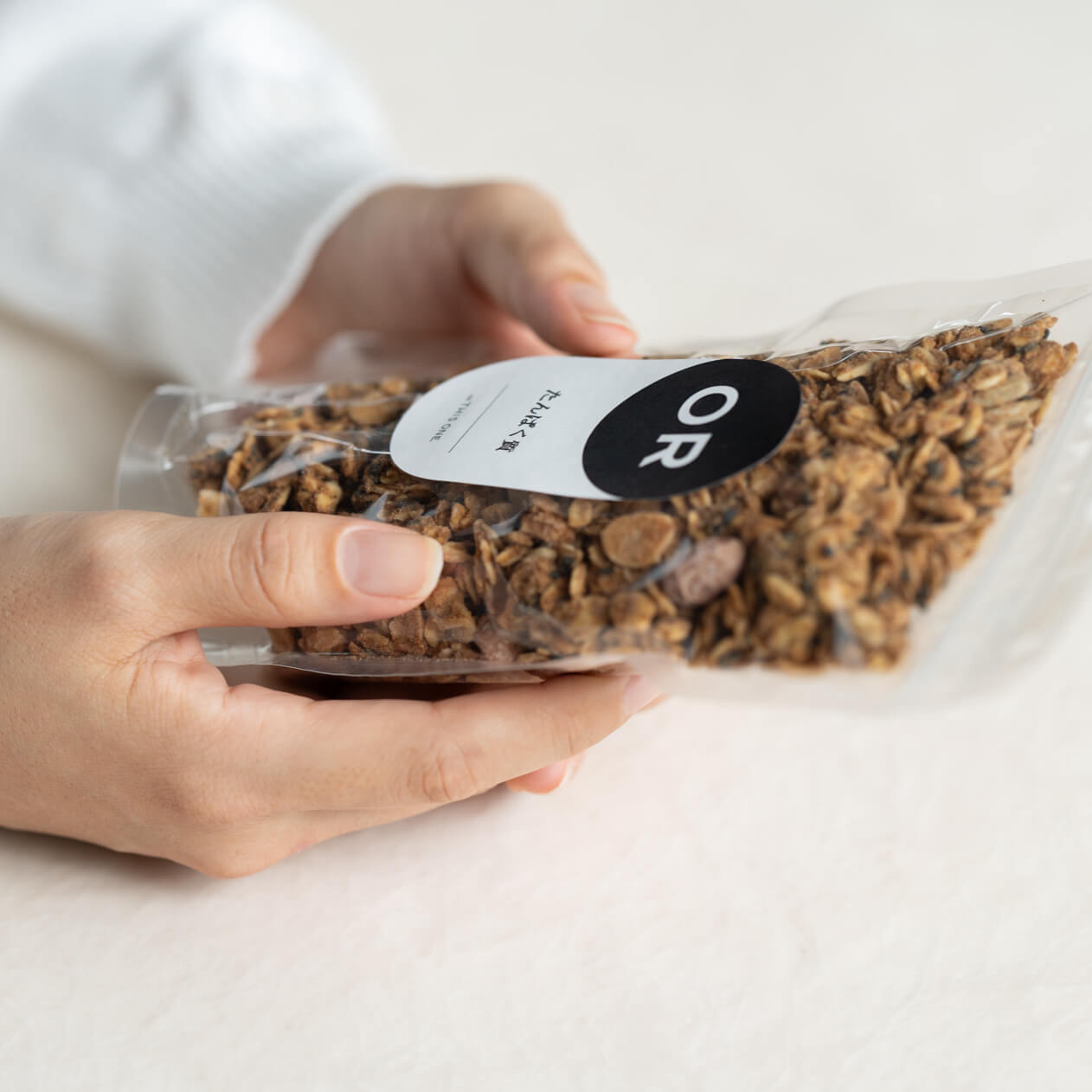 たんぱくしつグラノーラ