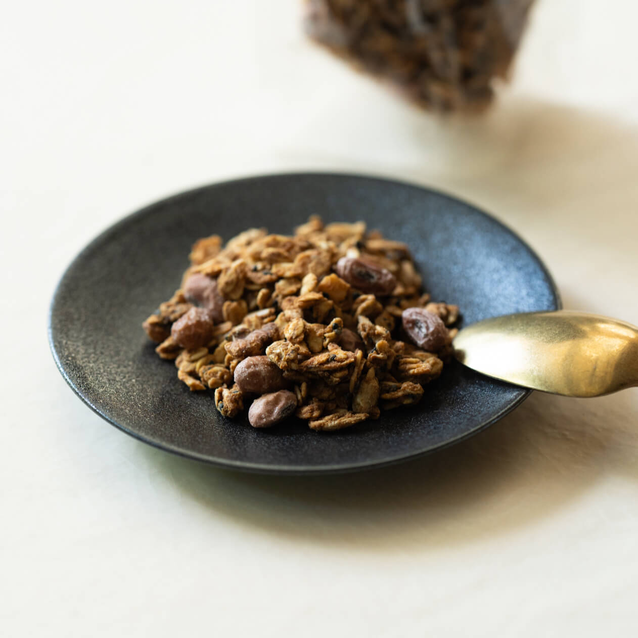 たんぱくしつグラノーラ